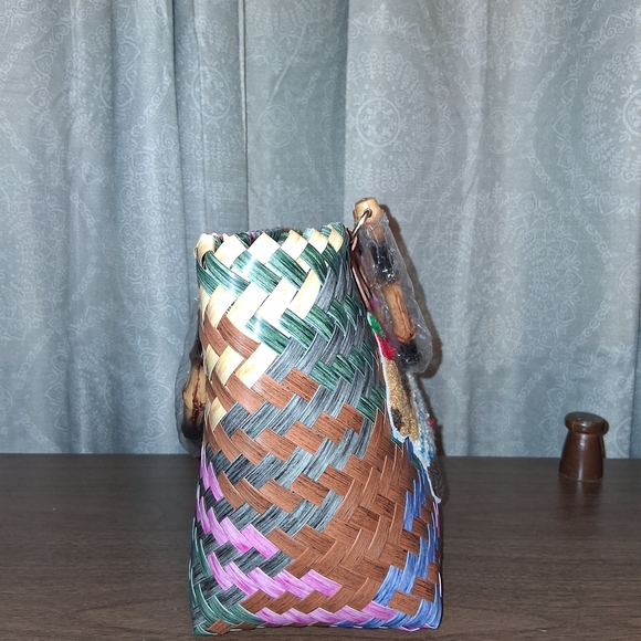 NWOT Charming Multicolor Woven Tote with Dog Motif - Picture 3 of 6